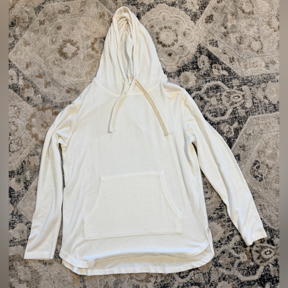 Zyia ivory boyfriend hoodie
